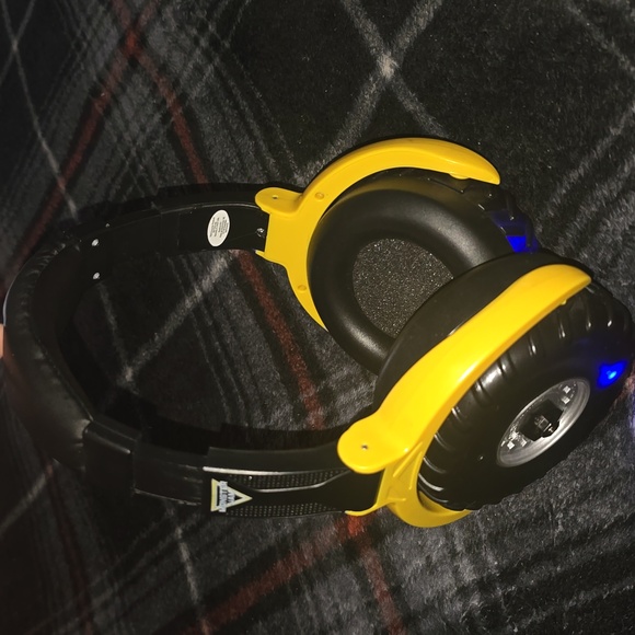 Monster Jam Earmuffs - Picture 3 of 5